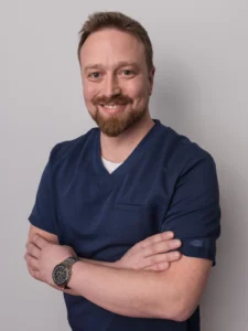lek. Marek Szczechla — Specjalista ortopedii i traumatologii narządu ruchu