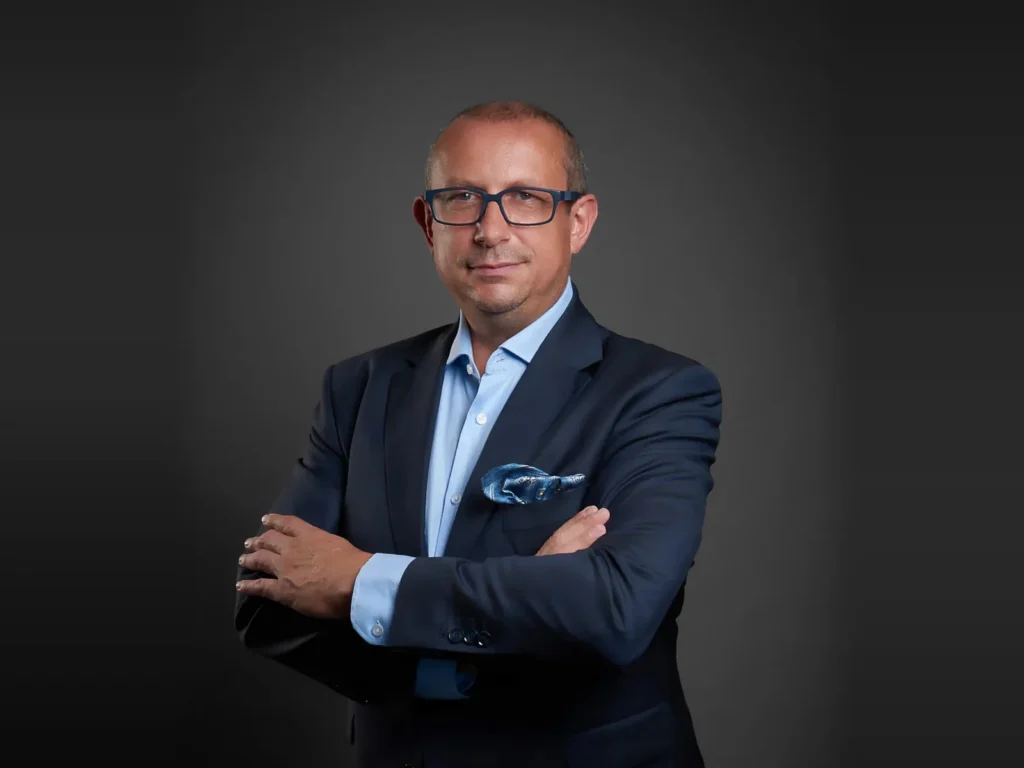 prof. dr hab. n. med. Łukasz Krakowczyk — specjalista chirurgii ogólnej i chirurgii onkologicznej
